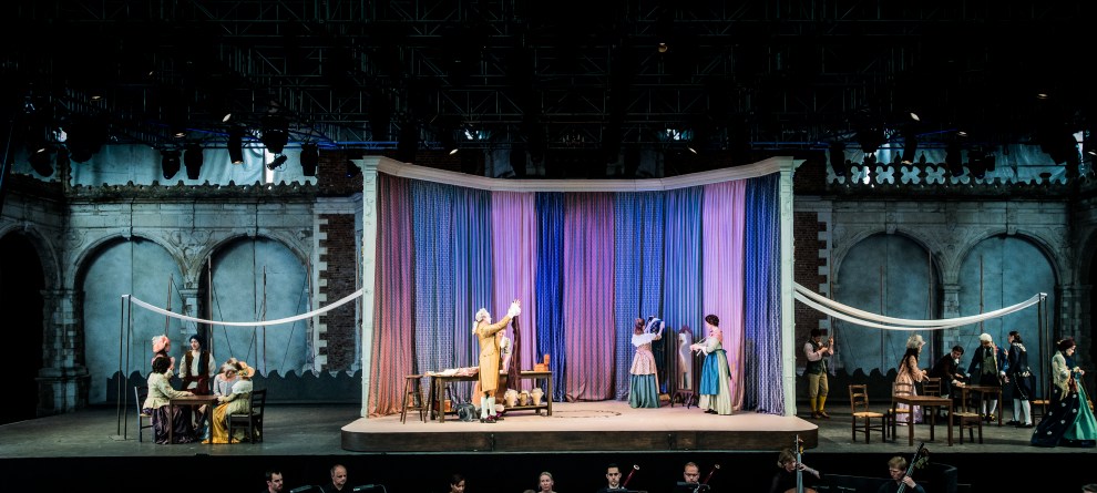 Cosi fan tutte - Mozart - Investec Opera Holland Park - 31 May 2018 Conductor - Dane Lam Director - Oliver Platt Designer - Alyson Cummings Lighting Designer - Rory Beaton Fiordiligi - Eleanor Dennis Dorabella - Kitty Whately Guglielmo - Nicholas Lester